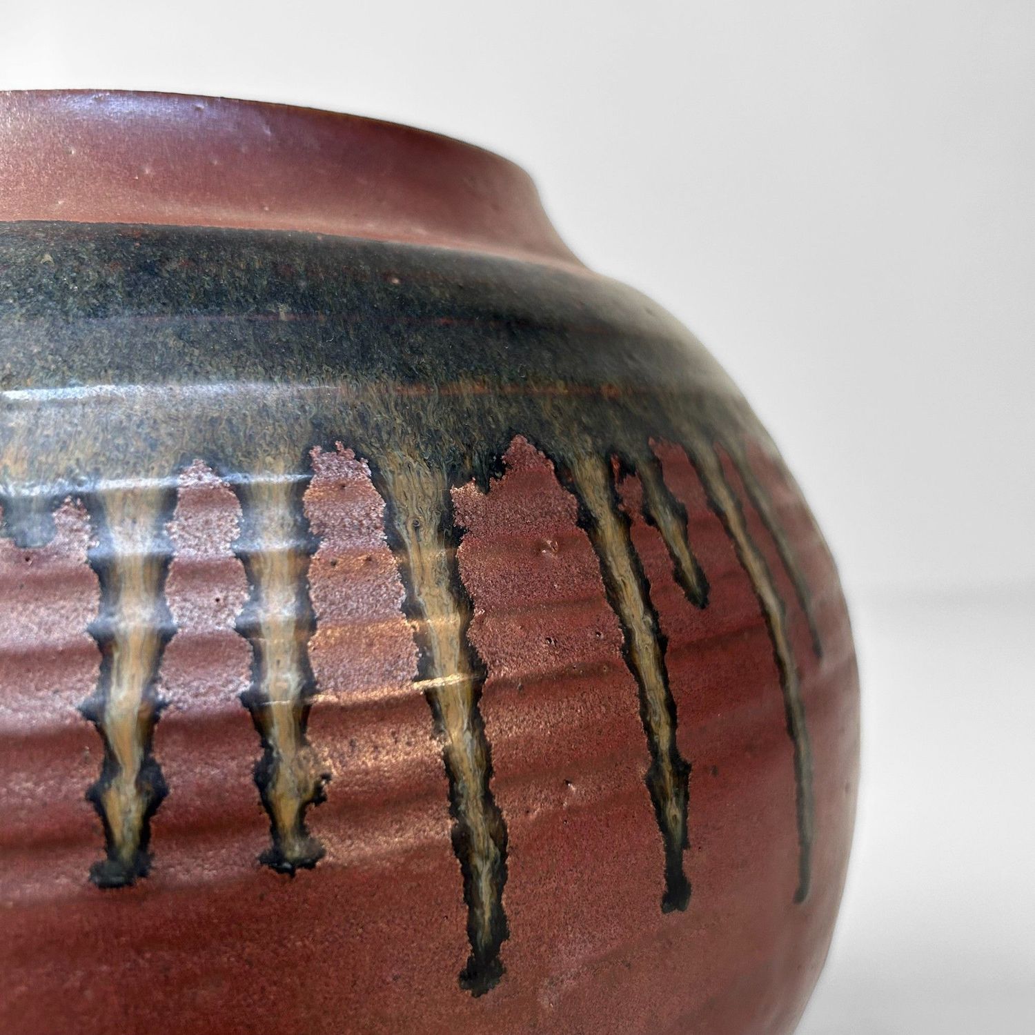 Ceramic Ikebana Vase by Miaki Yamaoka, Kobushi Yaki, Hokkaido.