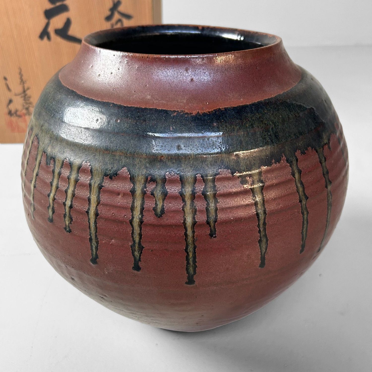 Ceramic Ikebana Vase by Miaki Yamaoka, Kobushi Yaki, Hokkaido.