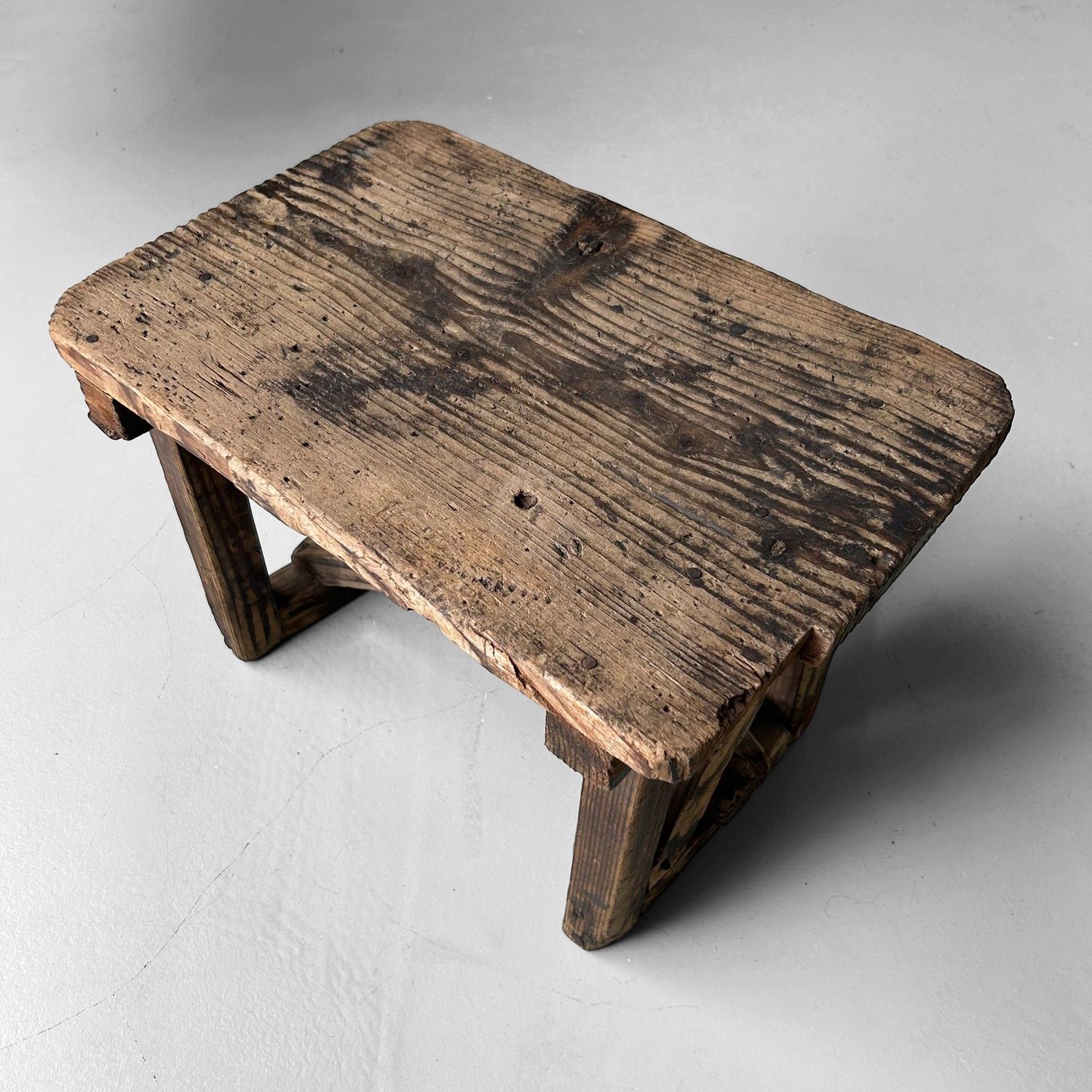 Minimalistische Houten Kruk, Jaren '20, Japanse Mingei Stijl.