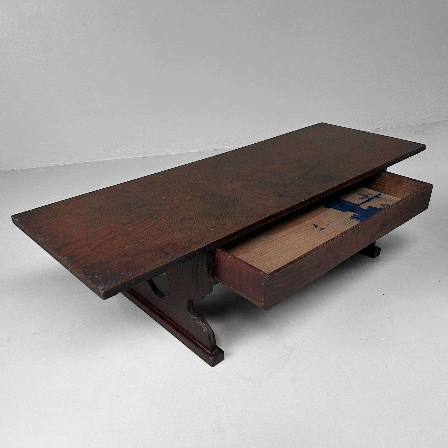 ​Minimalistische Japanse Shosai-Ki, Antieke Schrijftafel, Meiji-periode.