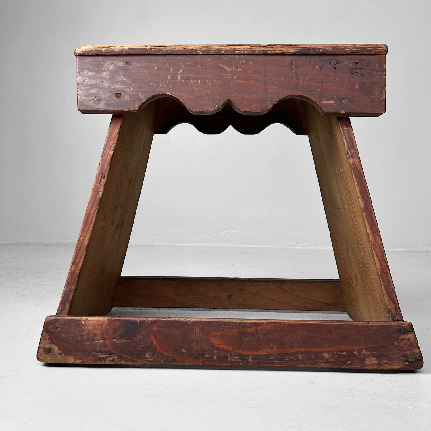 Minimalist Fumidai, Wooden Step Stool, 1920s, Japan.