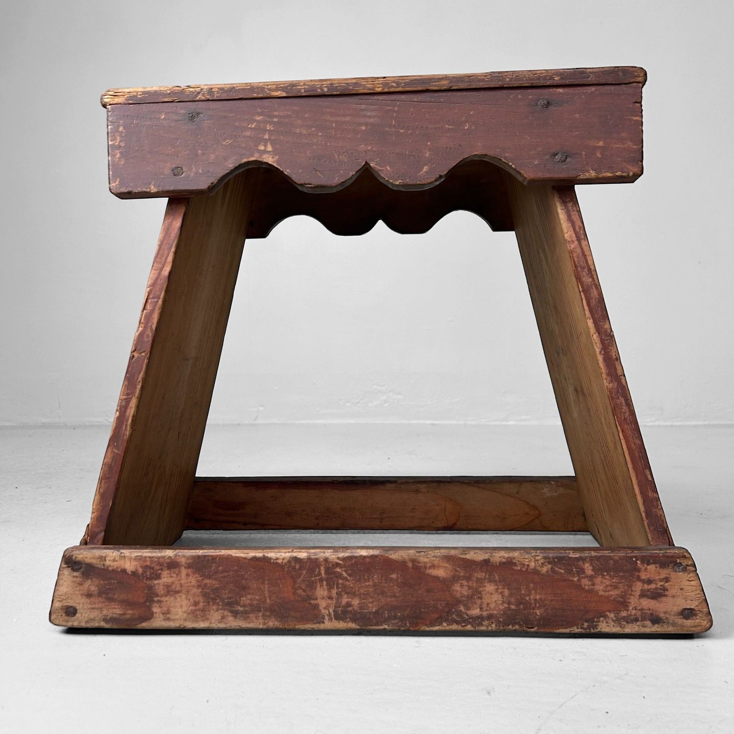 Minimalist Fumidai, Wooden Step Stool, 1920s, Japan.