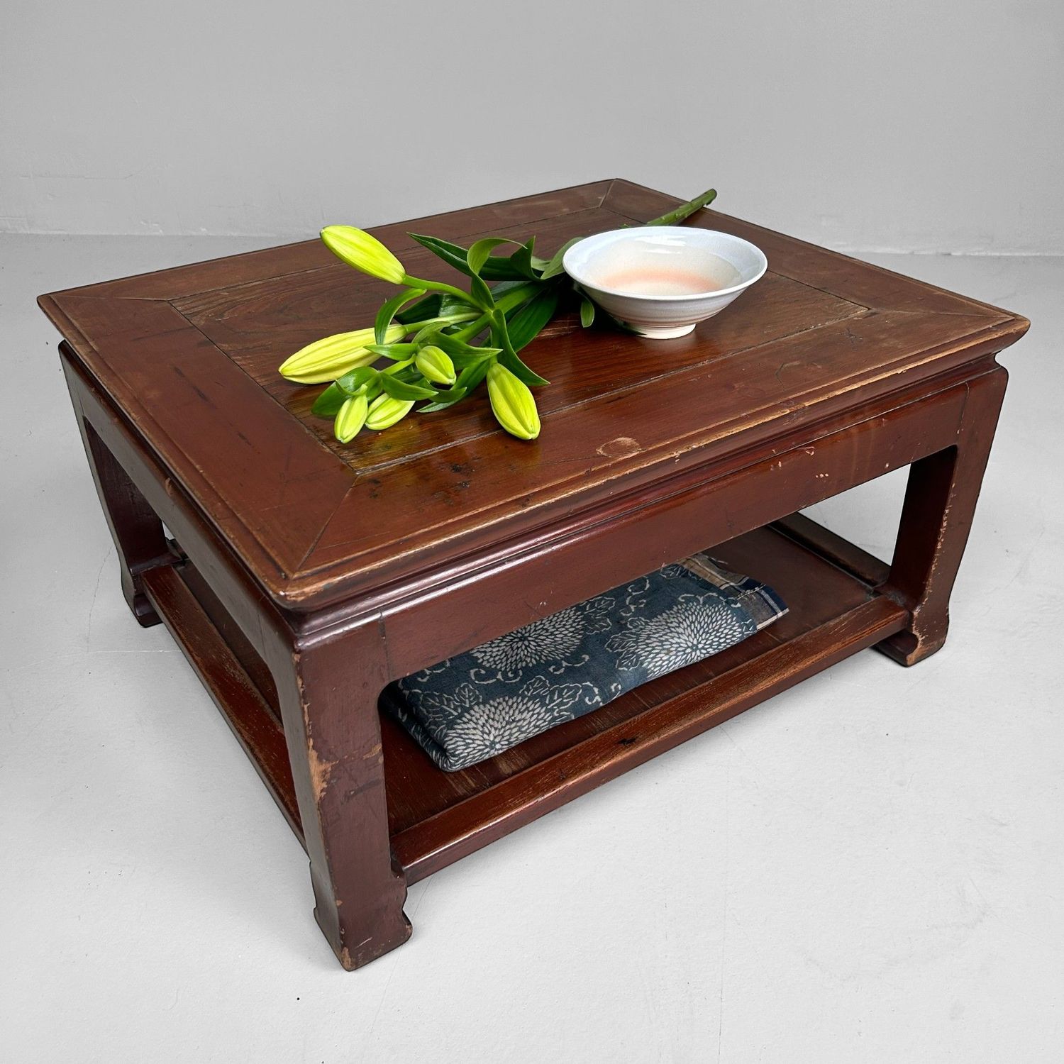 Japanse Lage Tafel, Chabudai , vroege Shōwa periode.
