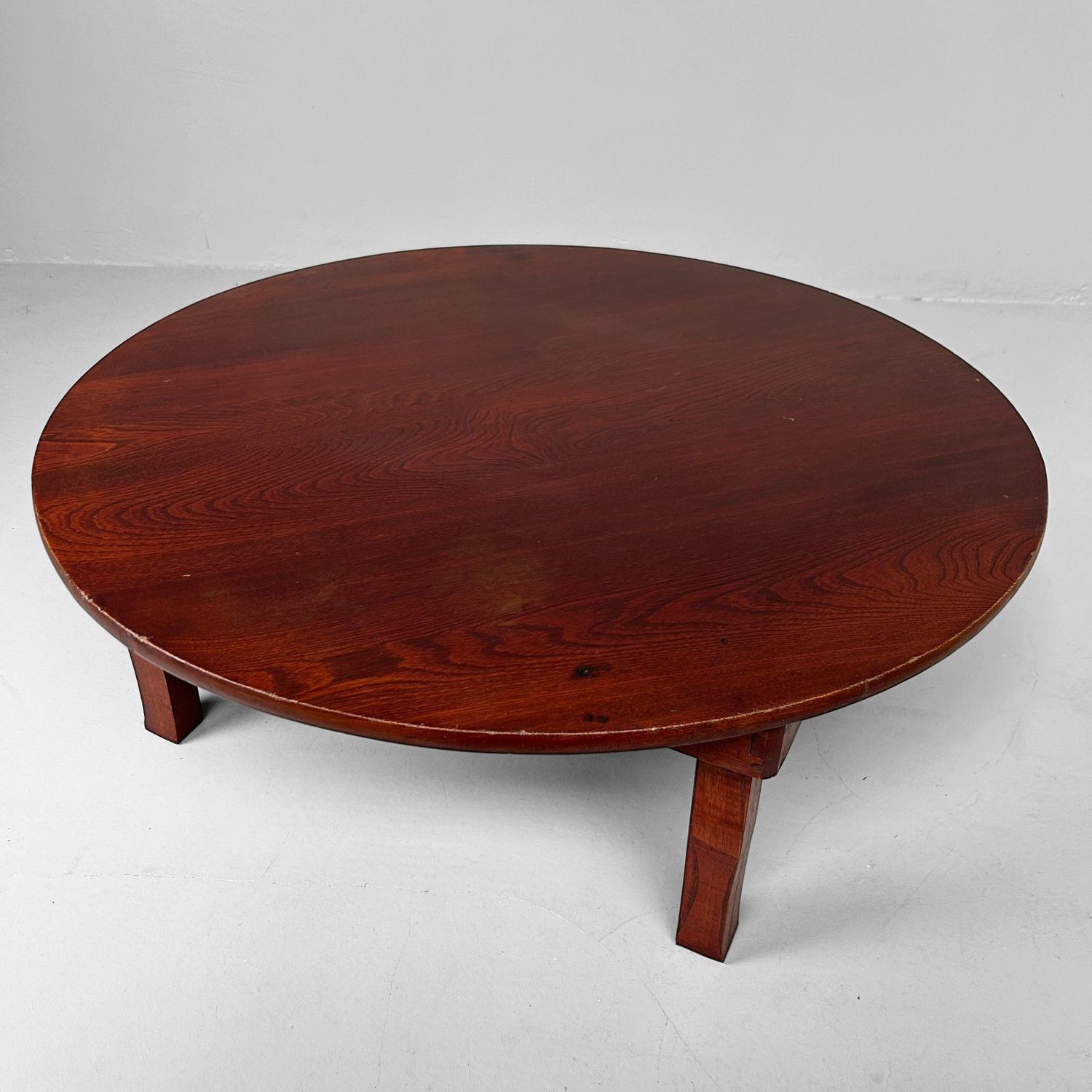 Traditionele Ronde Lage Tafel, Shōwa-periode, Japan.