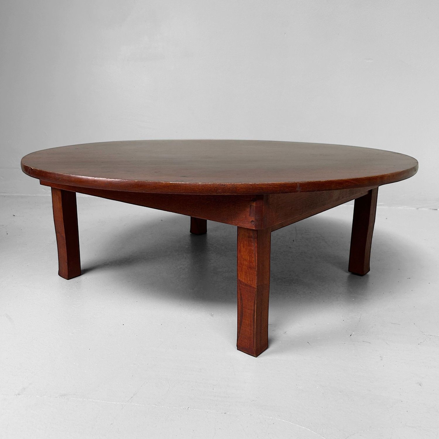 Traditionele Ronde Lage Tafel, Shōwa-periode, Japan.
