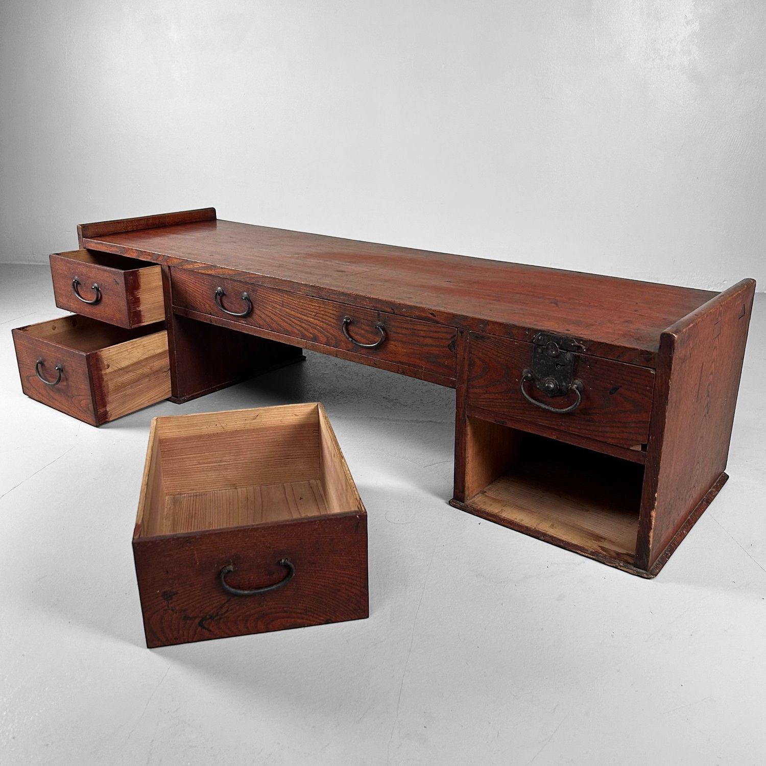 Minimalistische Japanse Schrijftafel, Shosai-Ki, Meiji-periode.