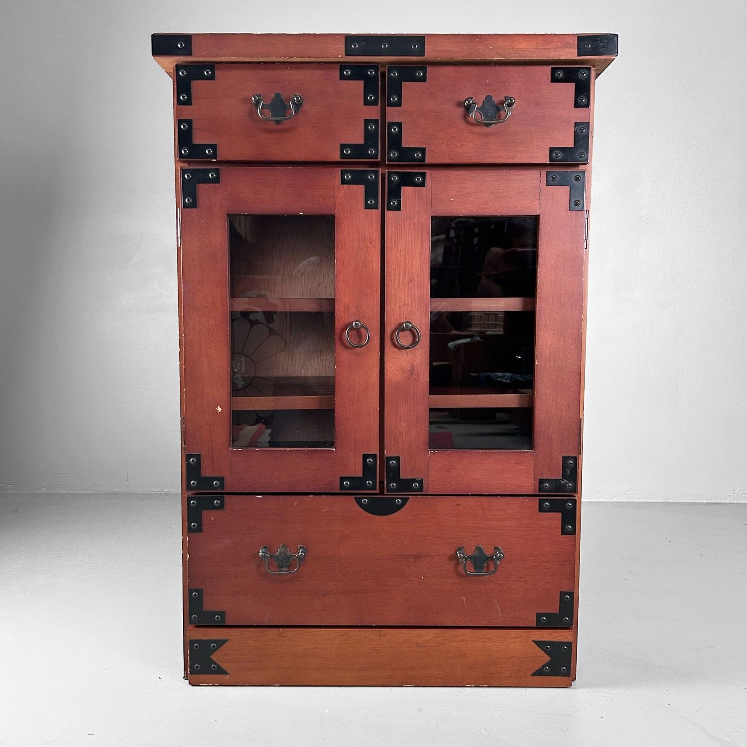 Japanese Tansu Storage Cabinet from the 1980s.