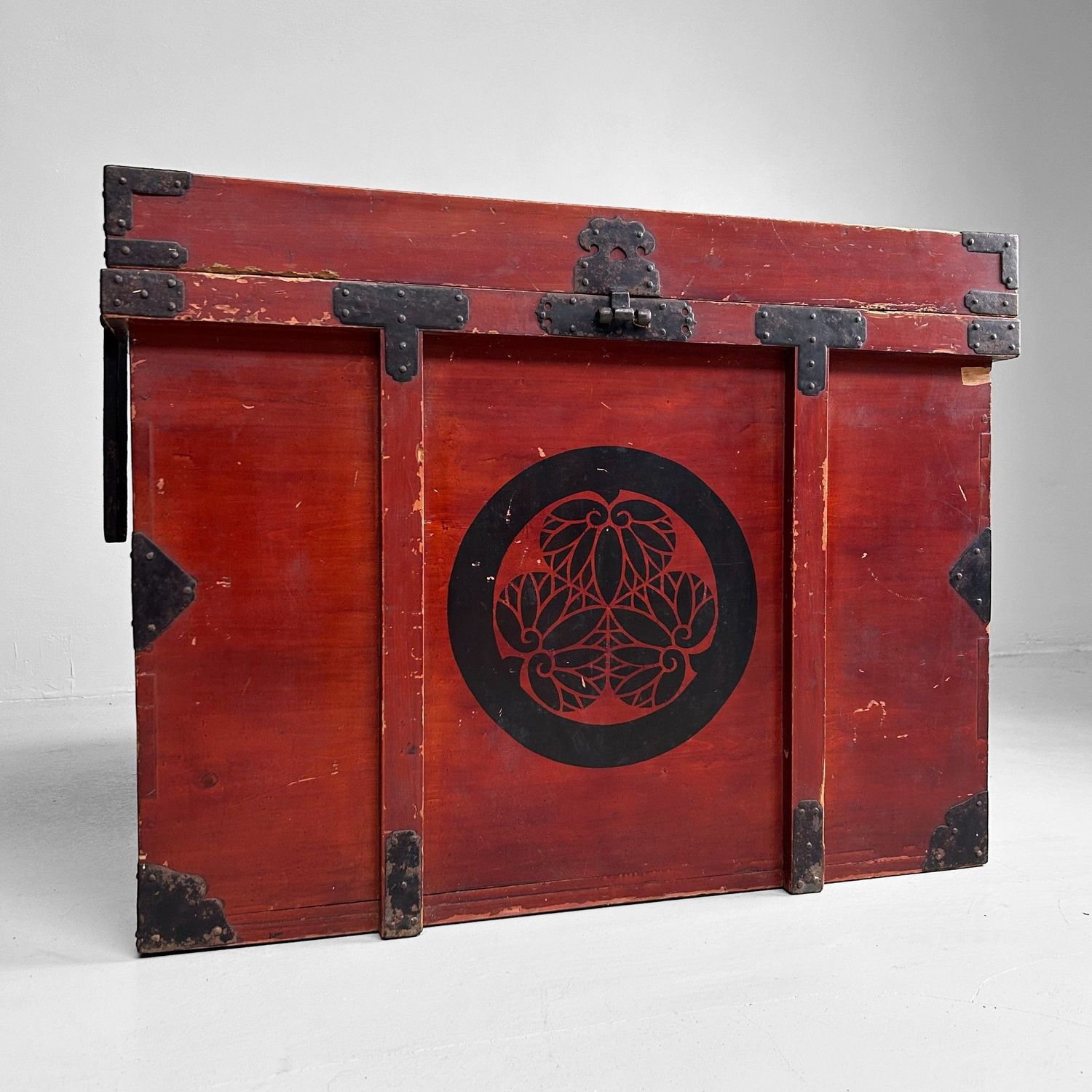 Antieke Japanse Munitiekist, Matsumoto, Vroege Meiji-periode. Antieke Japanse Munitiekist, Matsumoto, Vroege Meiji-periode.