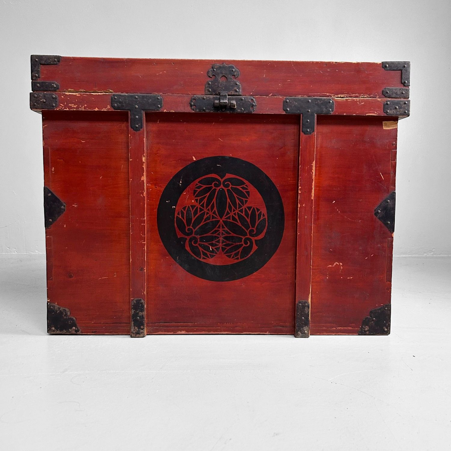 Antieke Japanse Munitiekist, Matsumoto, Vroege Meiji-periode. Antieke Japanse Munitiekist, Matsumoto, Vroege Meiji-periode.