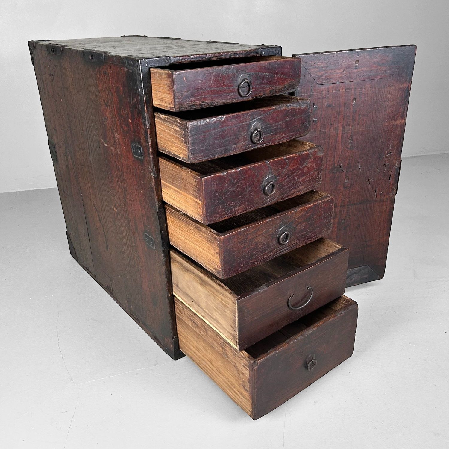 Exquisite Japanese Kodansu: Antique Storage Cabinet from the Edo Period.