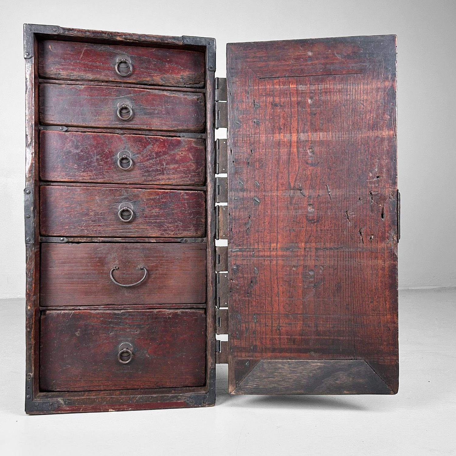 Exquisite Japanese Kodansu: Antique Storage Cabinet from the Edo Period.
