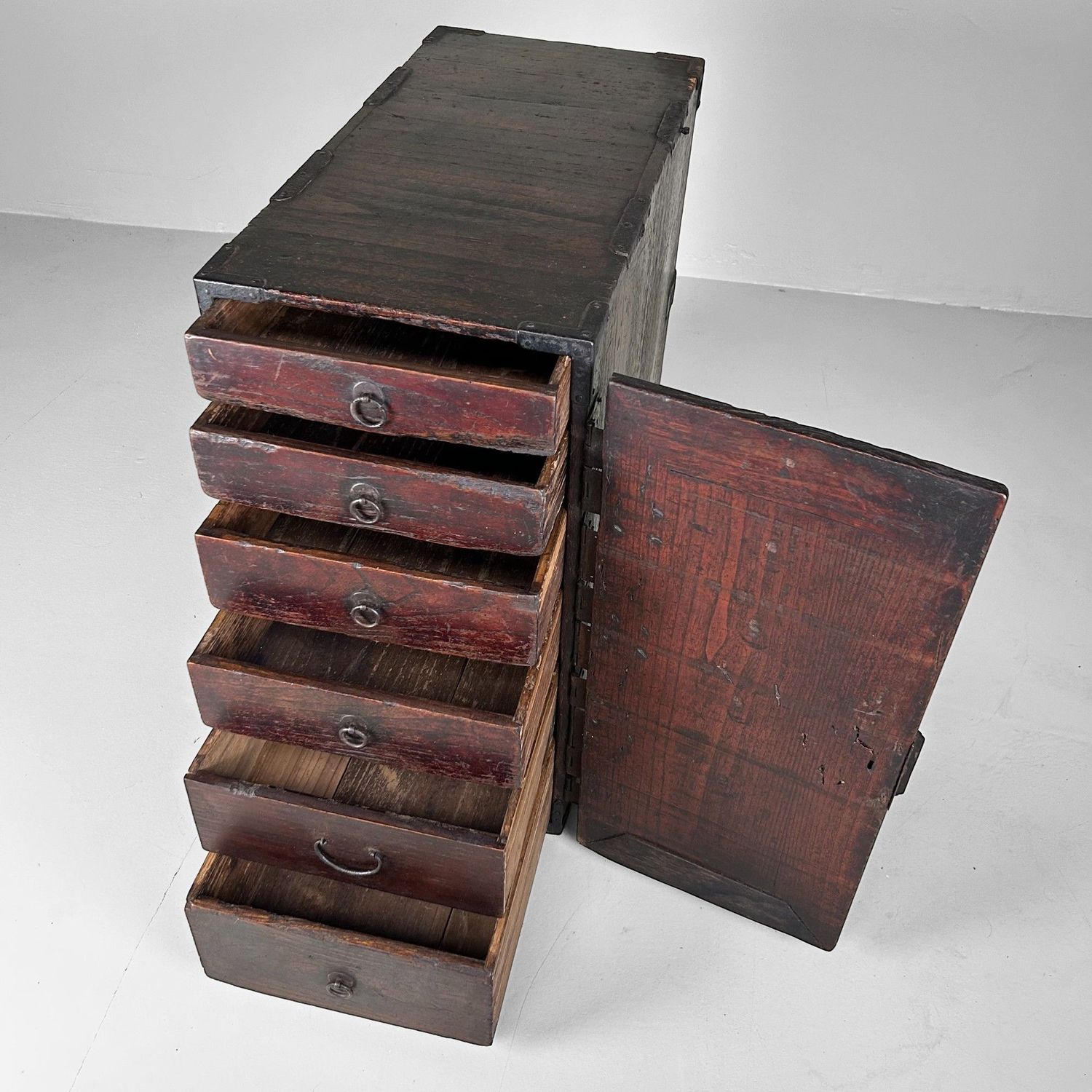 Exquisite Japanese Kodansu: Antique Storage Cabinet from the Edo Period.