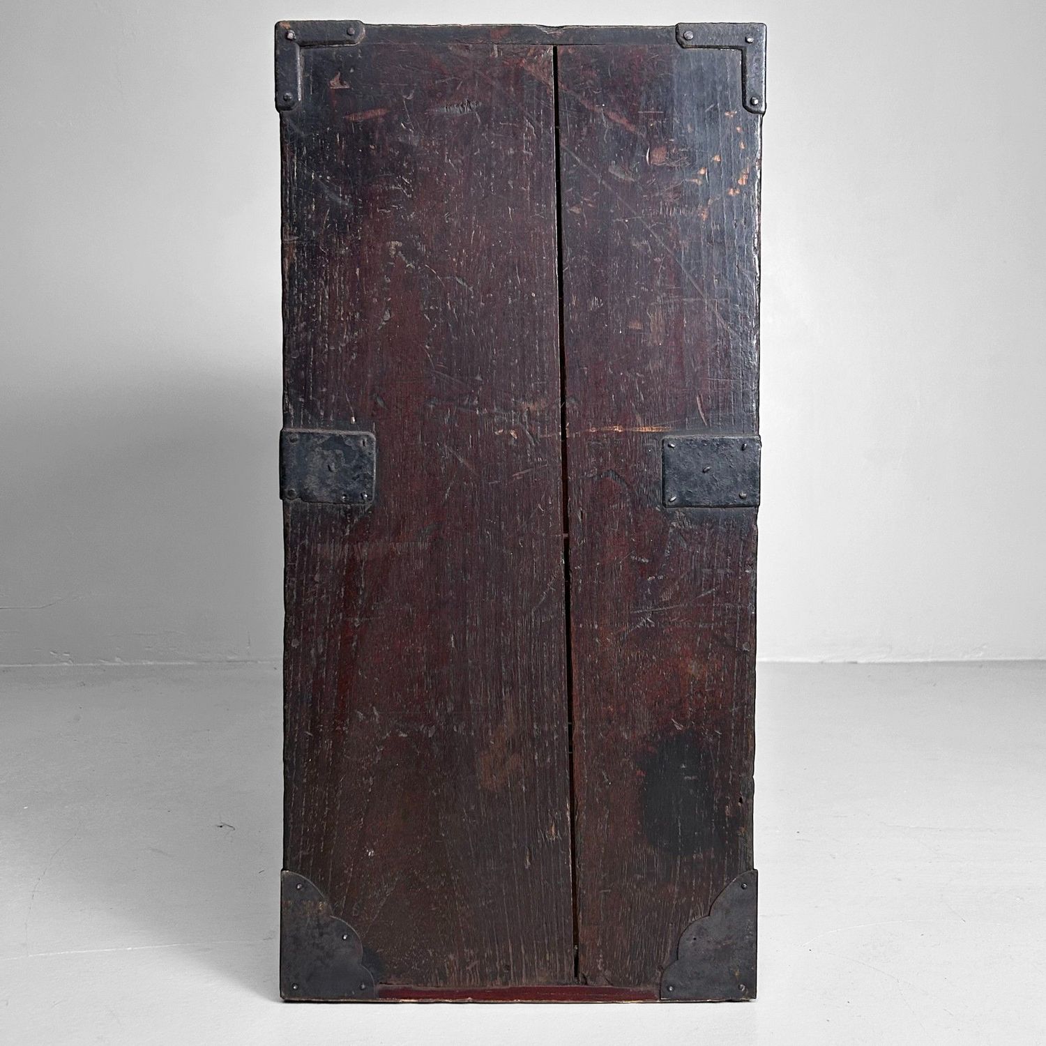 Exquisite Japanese Kodansu: Antique Storage Cabinet from the Edo Period.