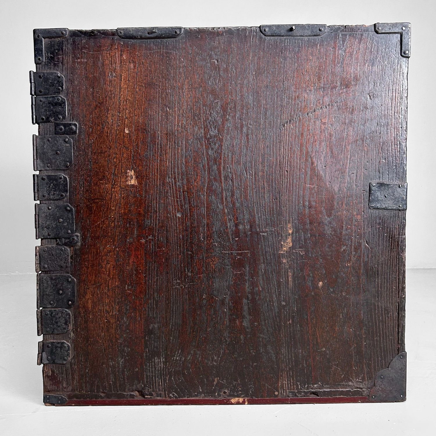 Exquisite Japanese Kodansu: Antique Storage Cabinet from the Edo Period.