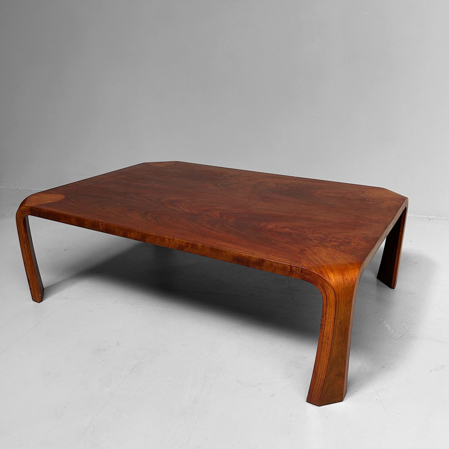 Japanse Lage Tafel door Saburo Inui voor Tendo Mokko, jaren '60.