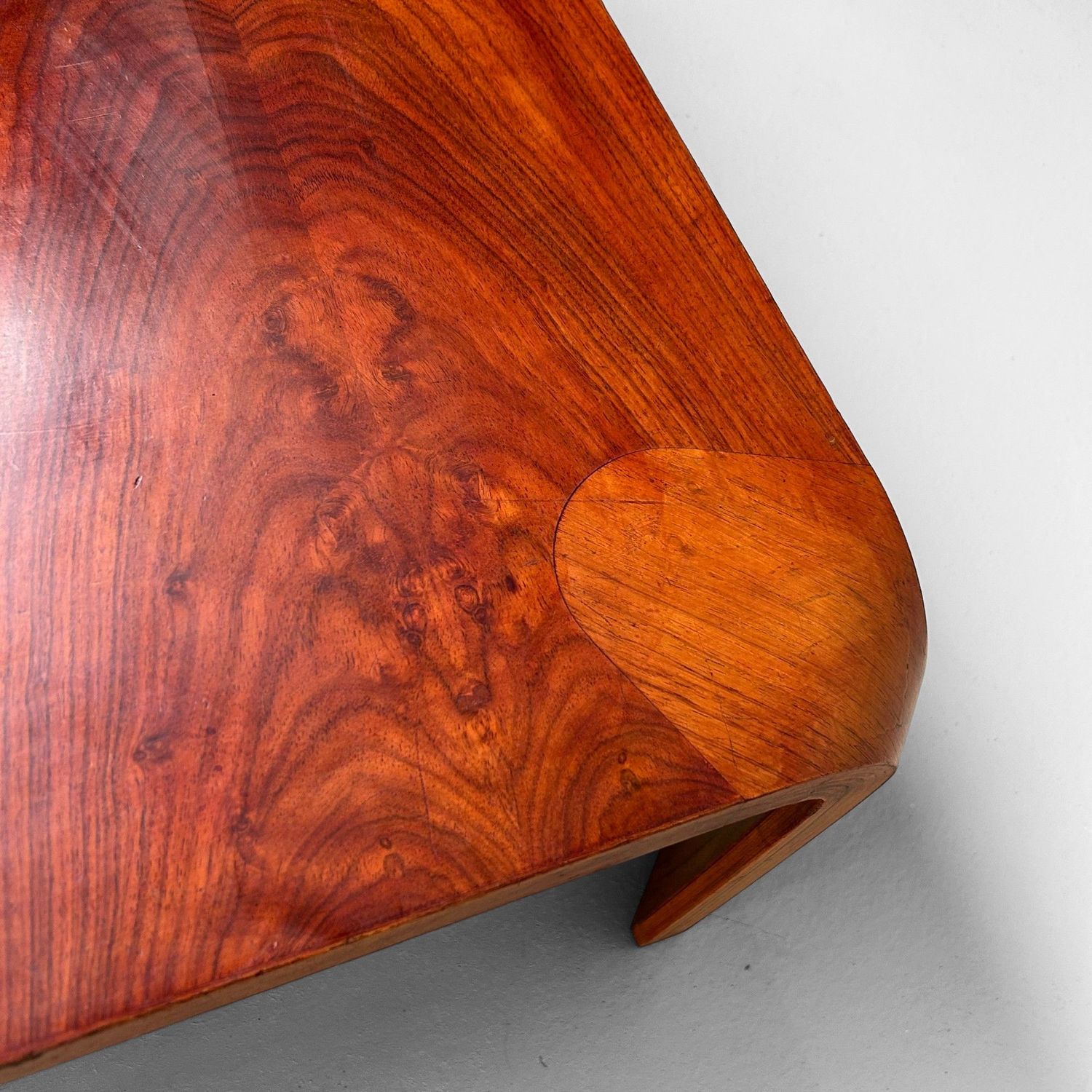 Japanse Lage Tafel door Saburo Inui voor Tendo Mokko, jaren '60.