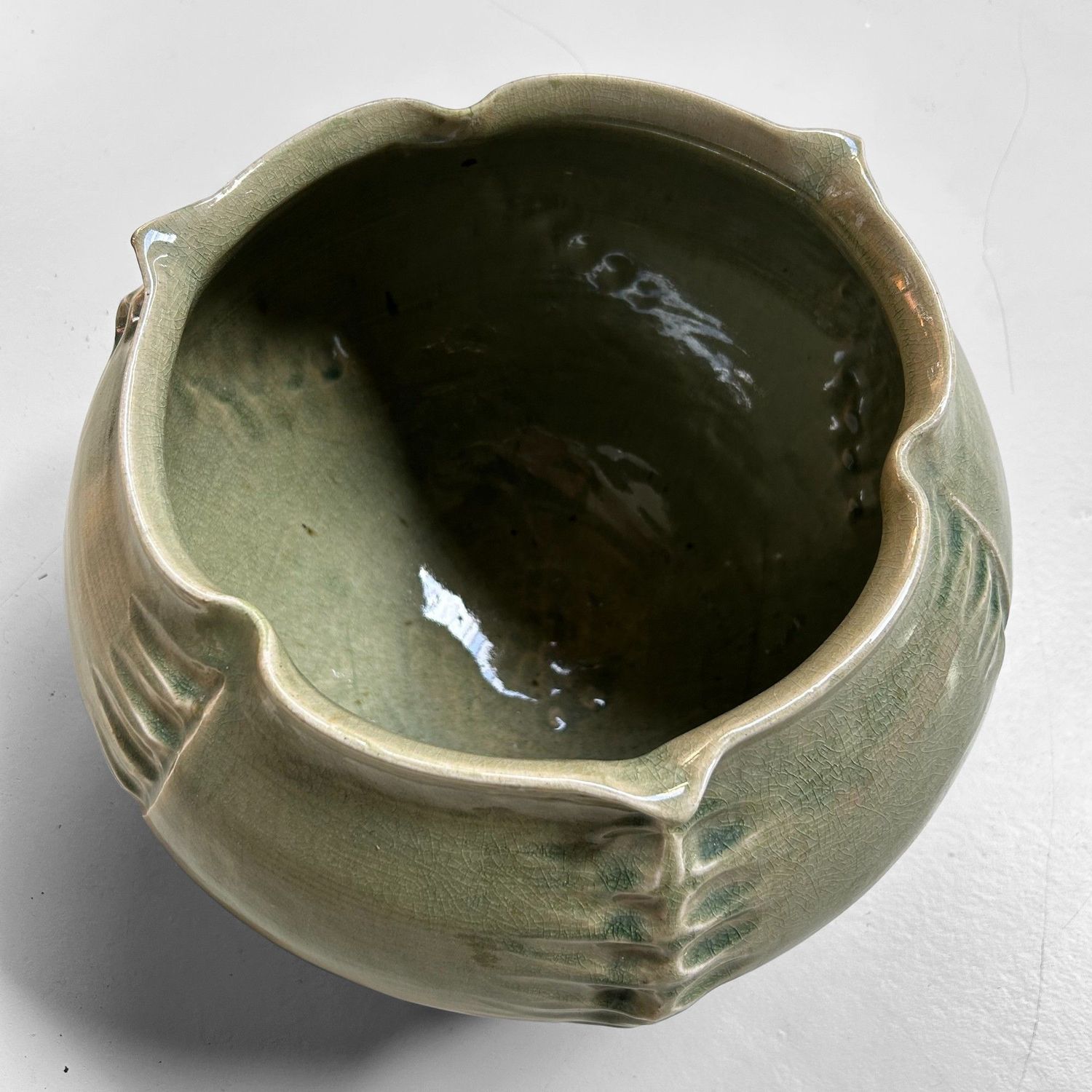 Organische Japanse Celadon Bloemenvaas door Noma Gazan, Jaren '70. Organische Japanse Celadon Bloemenvaas door Noma Gazan, Jaren '70.