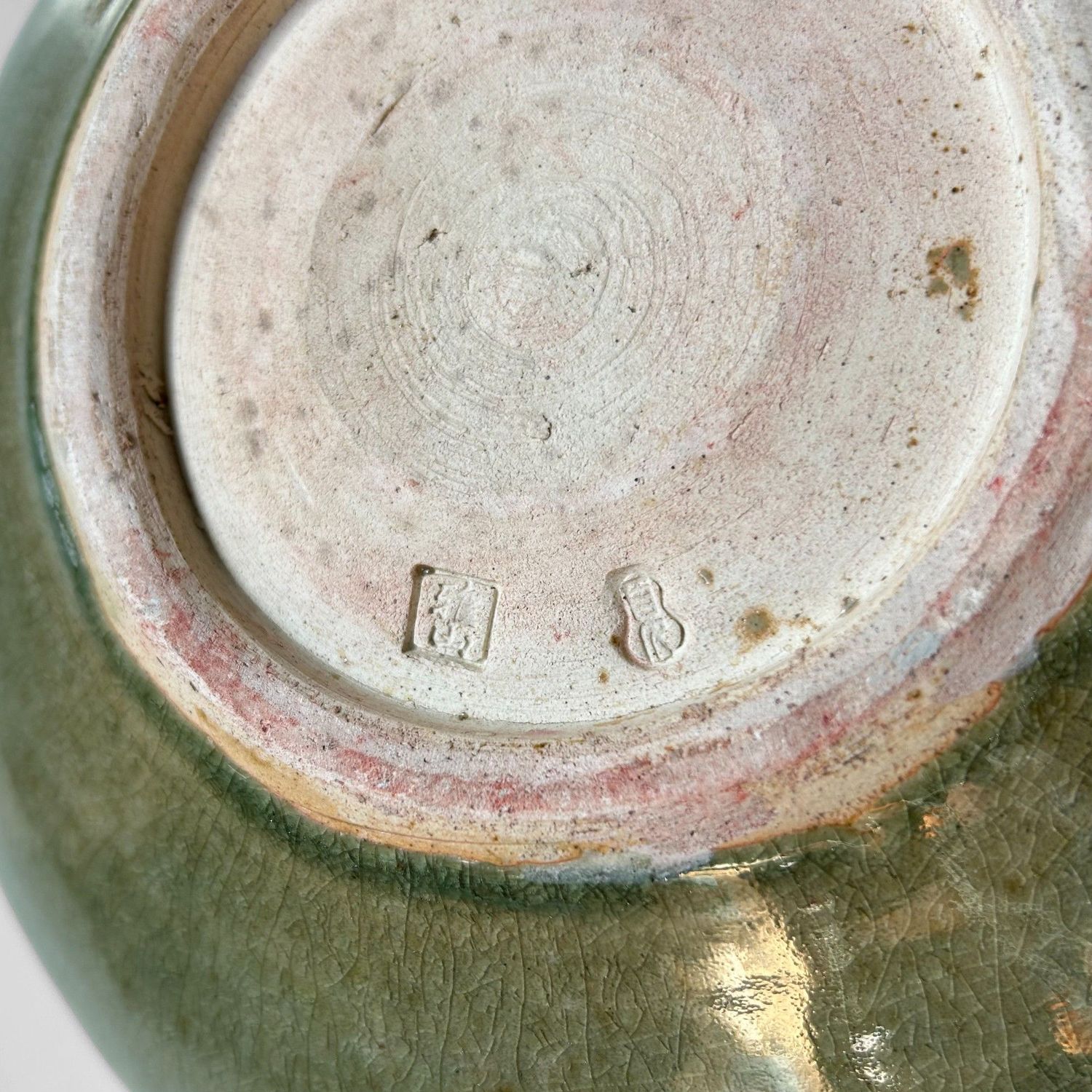 Organische Japanse Celadon Bloemenvaas door Noma Gazan, Jaren '70. Organische Japanse Celadon Bloemenvaas door Noma Gazan, Jaren '70.