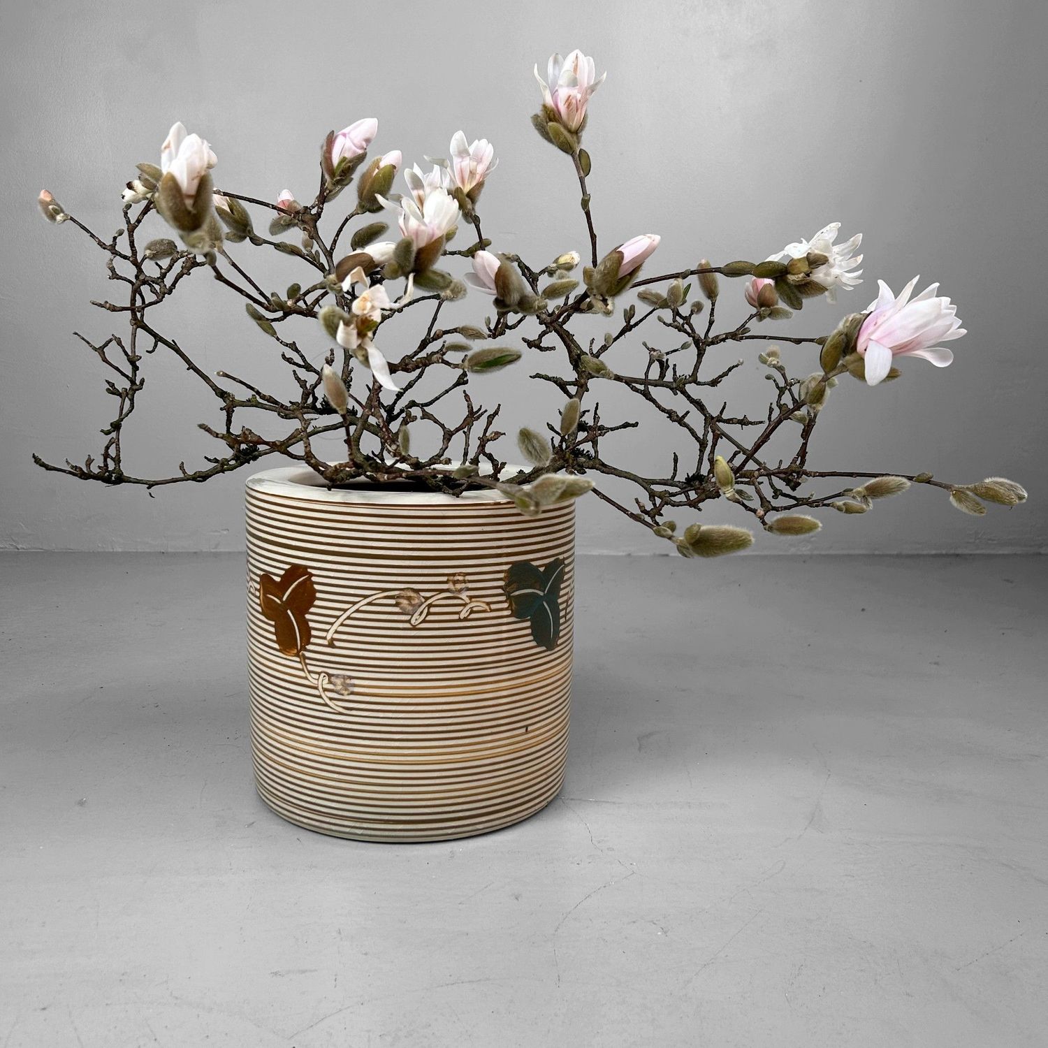 Vintage Ceramic Japanese Hibachi, Cachepot, 1950s.