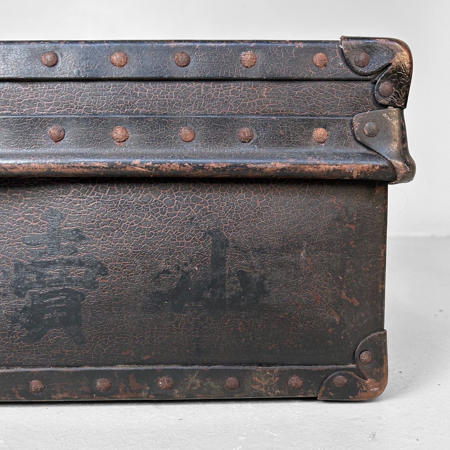 Zeldzame Antieke Opberg Koffer, 'Tsuya Bunko', Meiji periode, Japan. Zeldzame Antieke Opberg Koffer, 'Tsuya Bunko', Meiji periode, Japan.