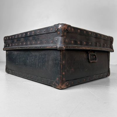 Rare Antique Storage Trunk, 'Tsuya Bunko', Meiji Period, Japan.