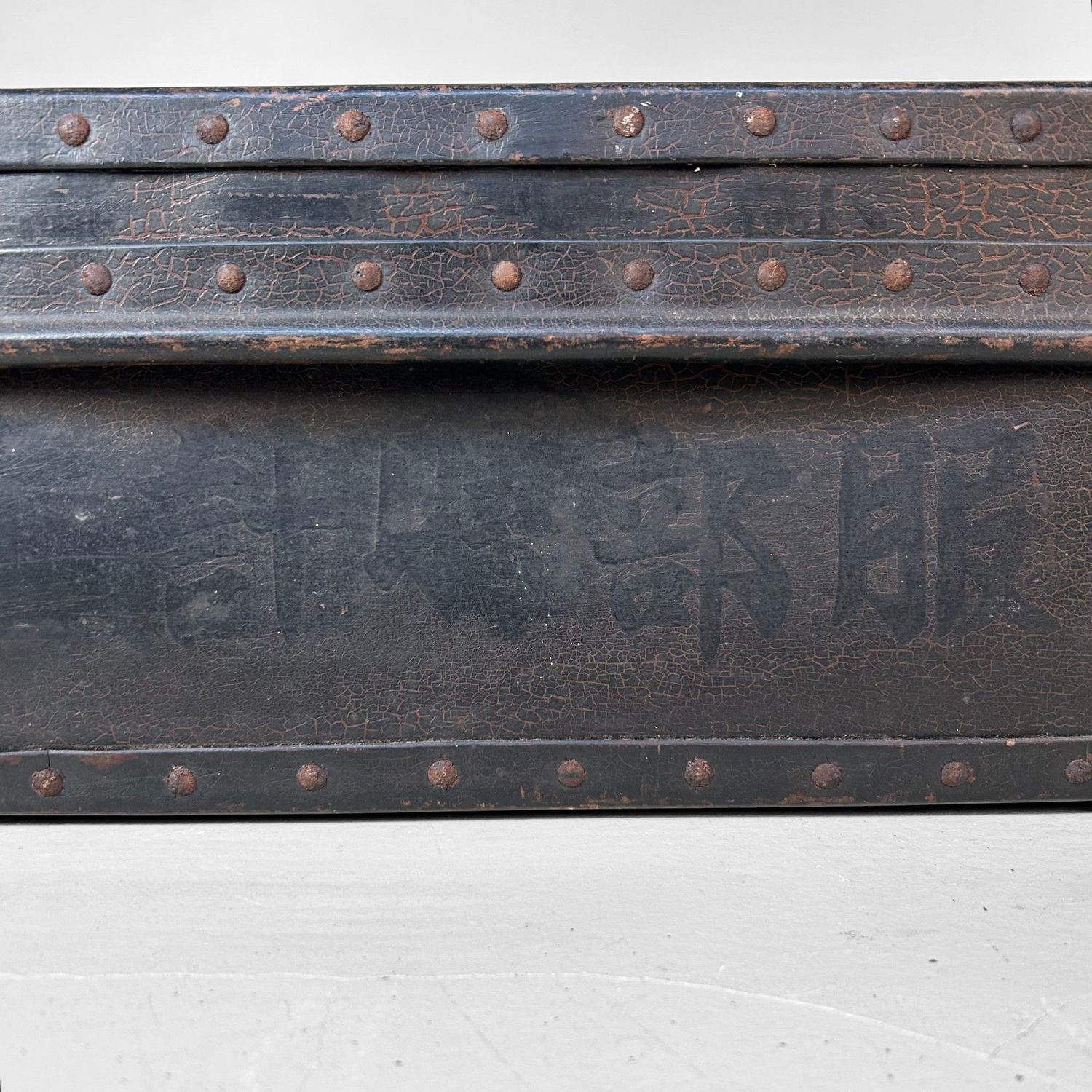 Zeldzame Antieke Opberg Koffer, 'Tsuya Bunko', Meiji periode, Japan. Zeldzame Antieke Opberg Koffer, 'Tsuya Bunko', Meiji periode, Japan.