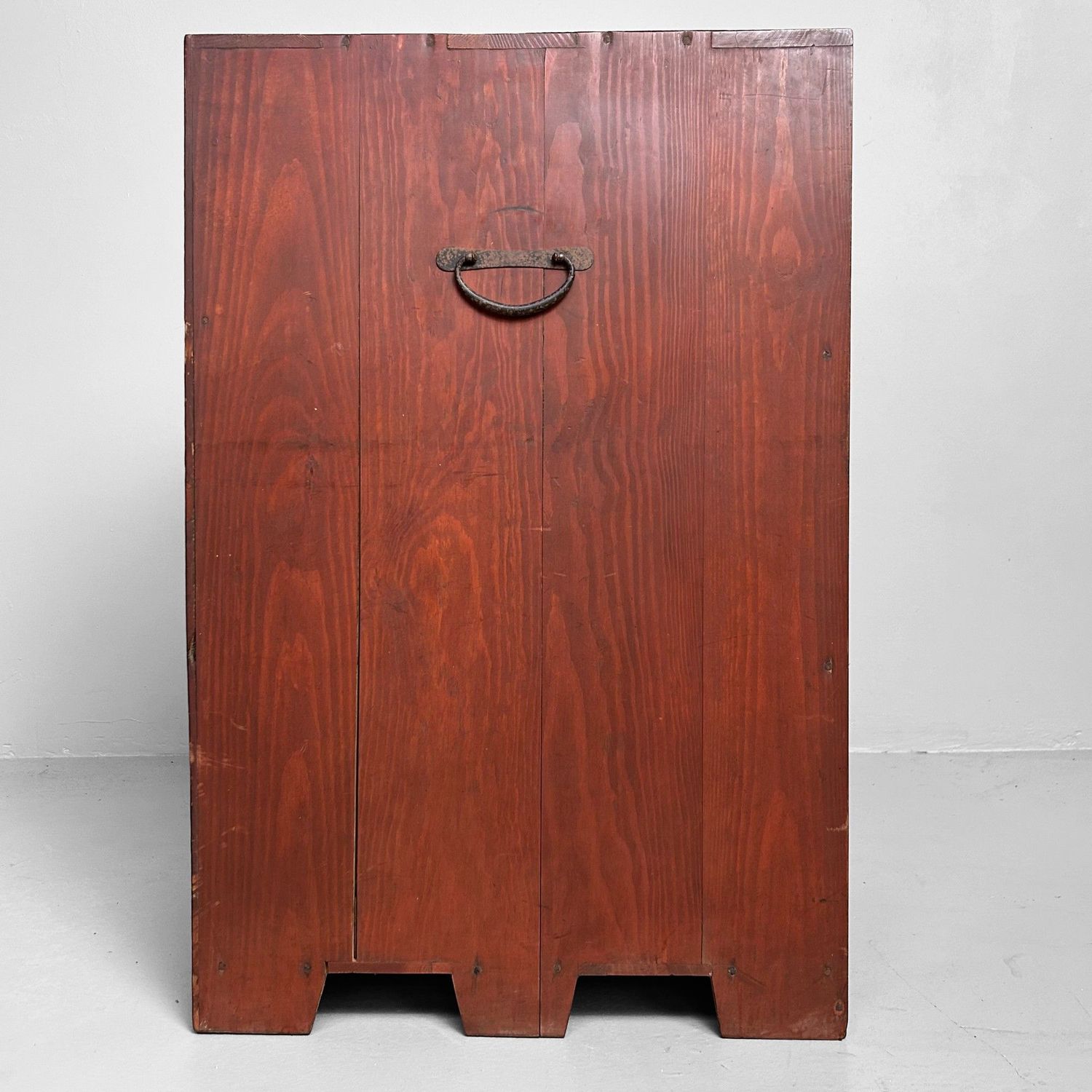 Antieke Japanse Tansu met Lades uit de Meiji-periode.