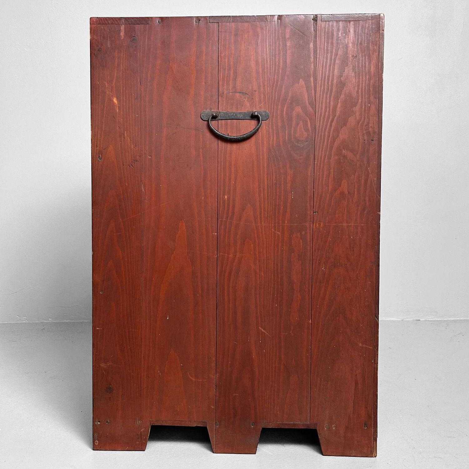 Antieke Japanse Tansu met Lades uit de Meiji-periode.