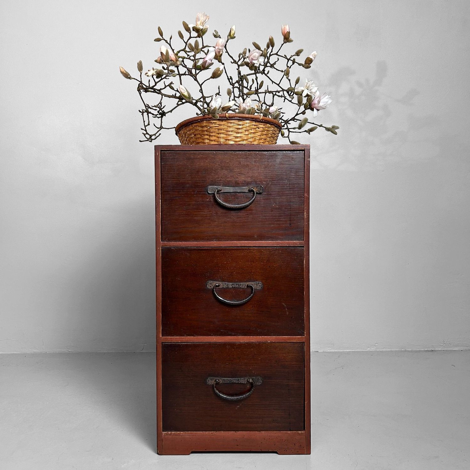 Antieke Japanse Tansu met Lades uit de Meiji-periode.