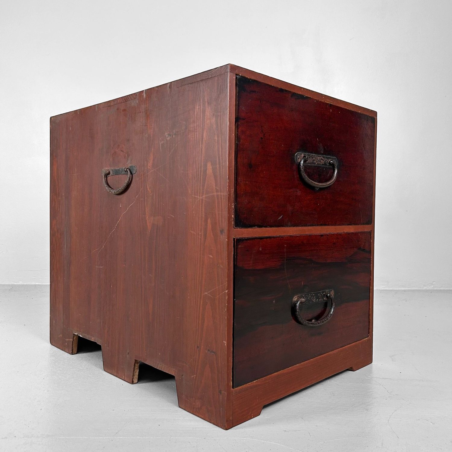 Antique Japanese Tansu with Drawers from the Meiji Period.