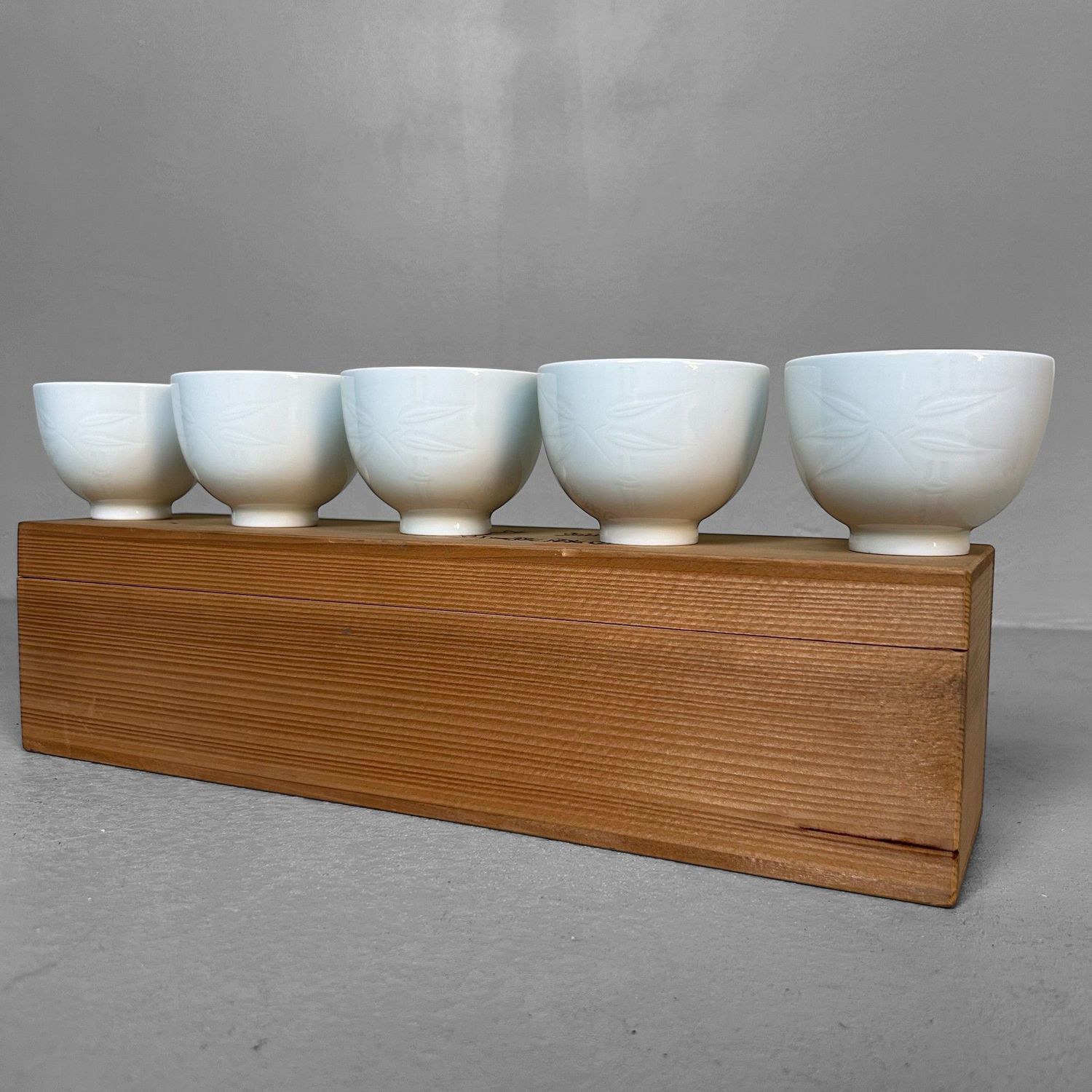 Rare Tea Set by Ceramic Master Inoue Manji, Shōwa Period.