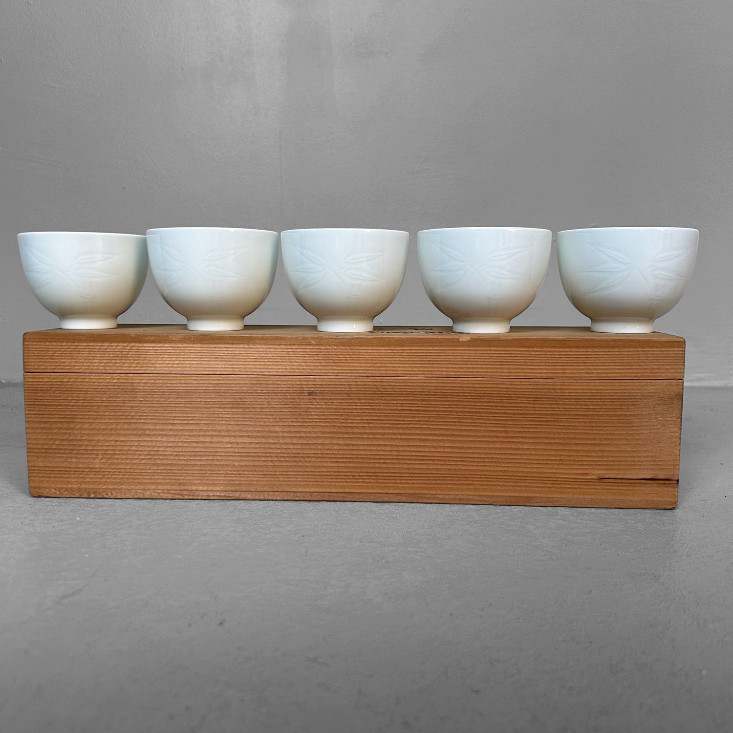 Rare Tea Set by Ceramic Master Inoue Manji, Shōwa Period.