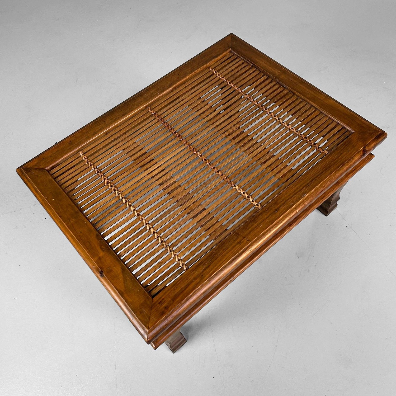 Japanse Vintage Bamboe Bijzettafel, jaren '70.