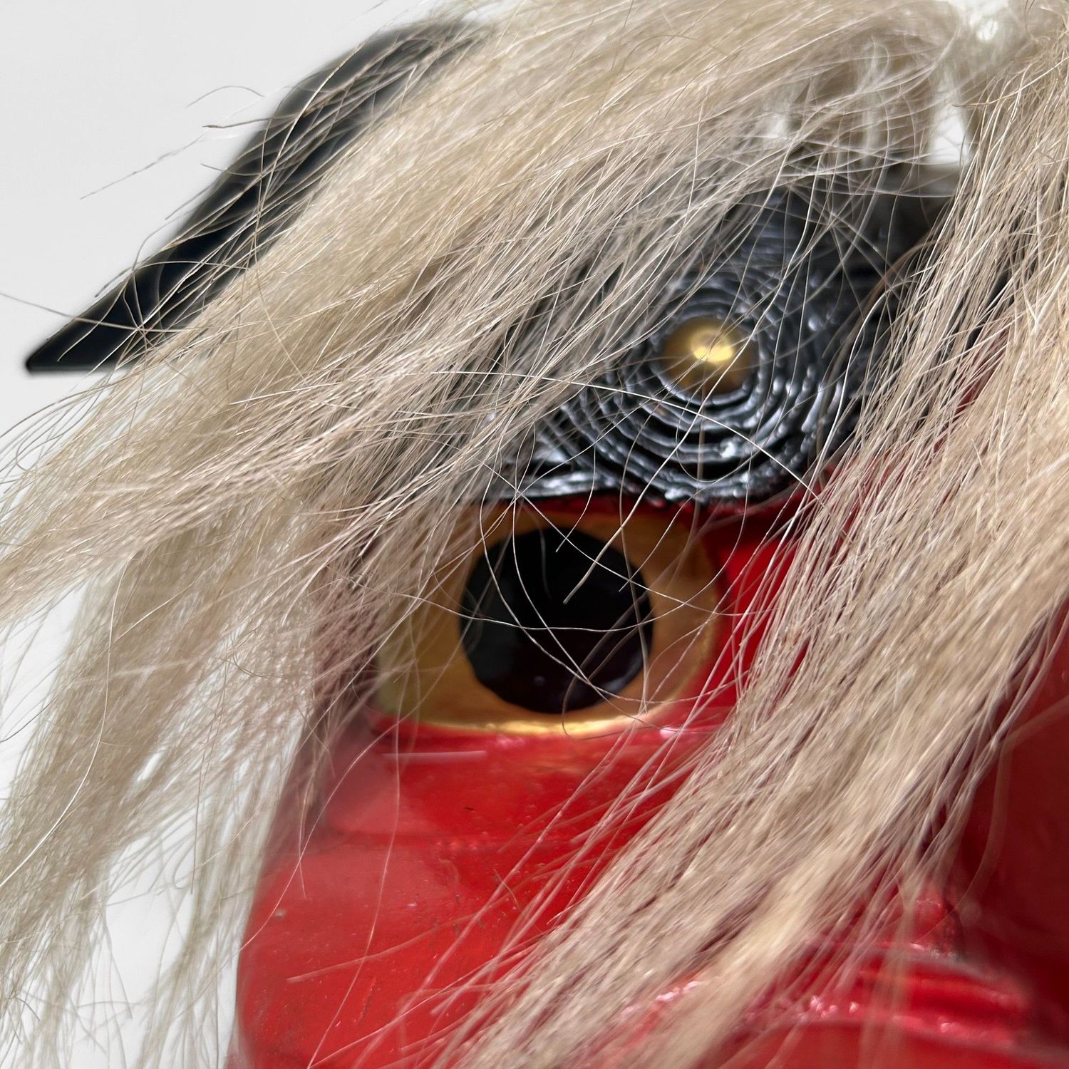 Traditioneel Shishi Leeuwenmasker – Gelakt Houtsnijwerk, jaren 50-60.