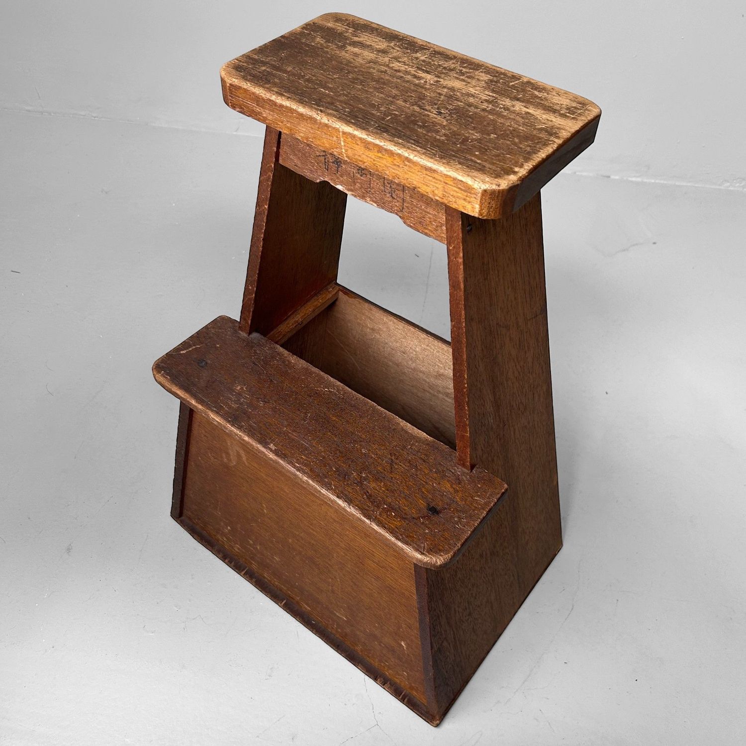 Vintage Japanese Fumidai Step Stool - 1950s.
