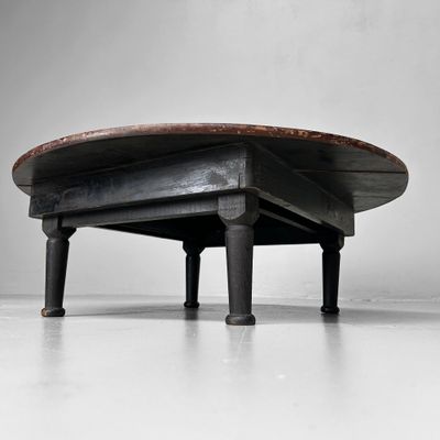 Round Folding Table – Traditional Japanese Elegance from the 1920s.