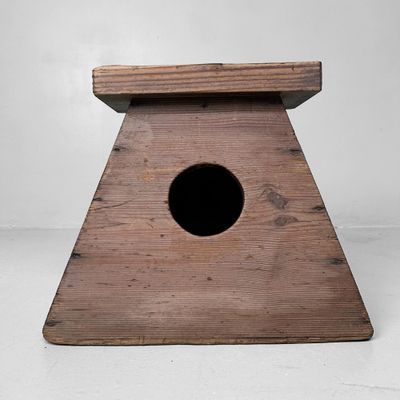 Minimalist Fumidai Step Stool - Taishō Era Japan (1920s).