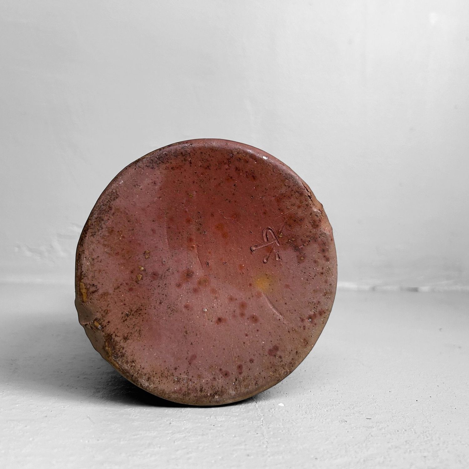 Minimalist Bizen Yaki Ikebana Flower Vase, 1950s, Japan.