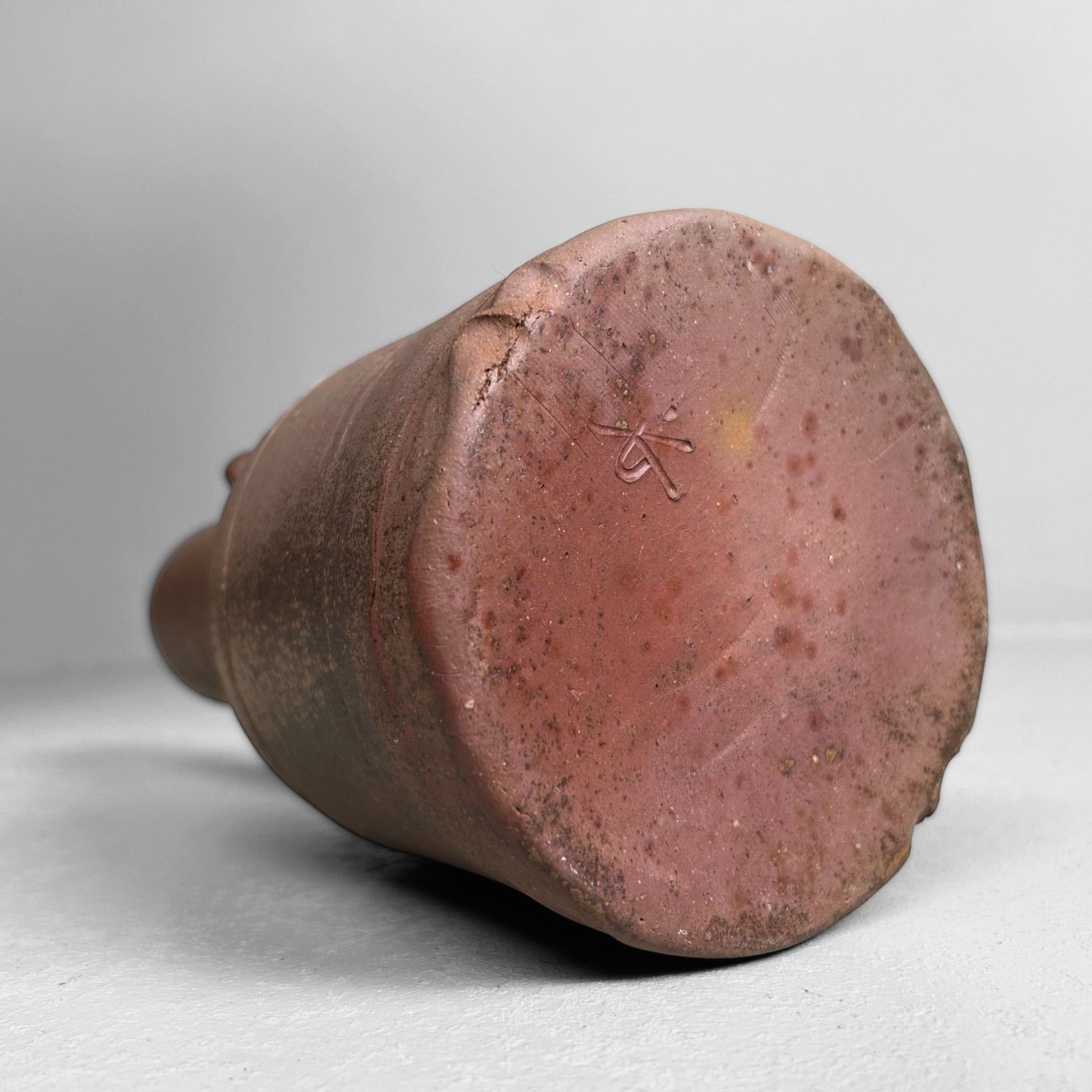 Minimalist Bizen Yaki Ikebana Flower Vase, 1950s, Japan.