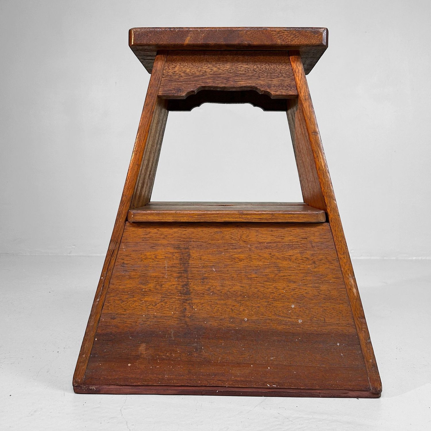 Vintage Japanese Fumidai, Shōwa Era Decorative Wooden Step Stool