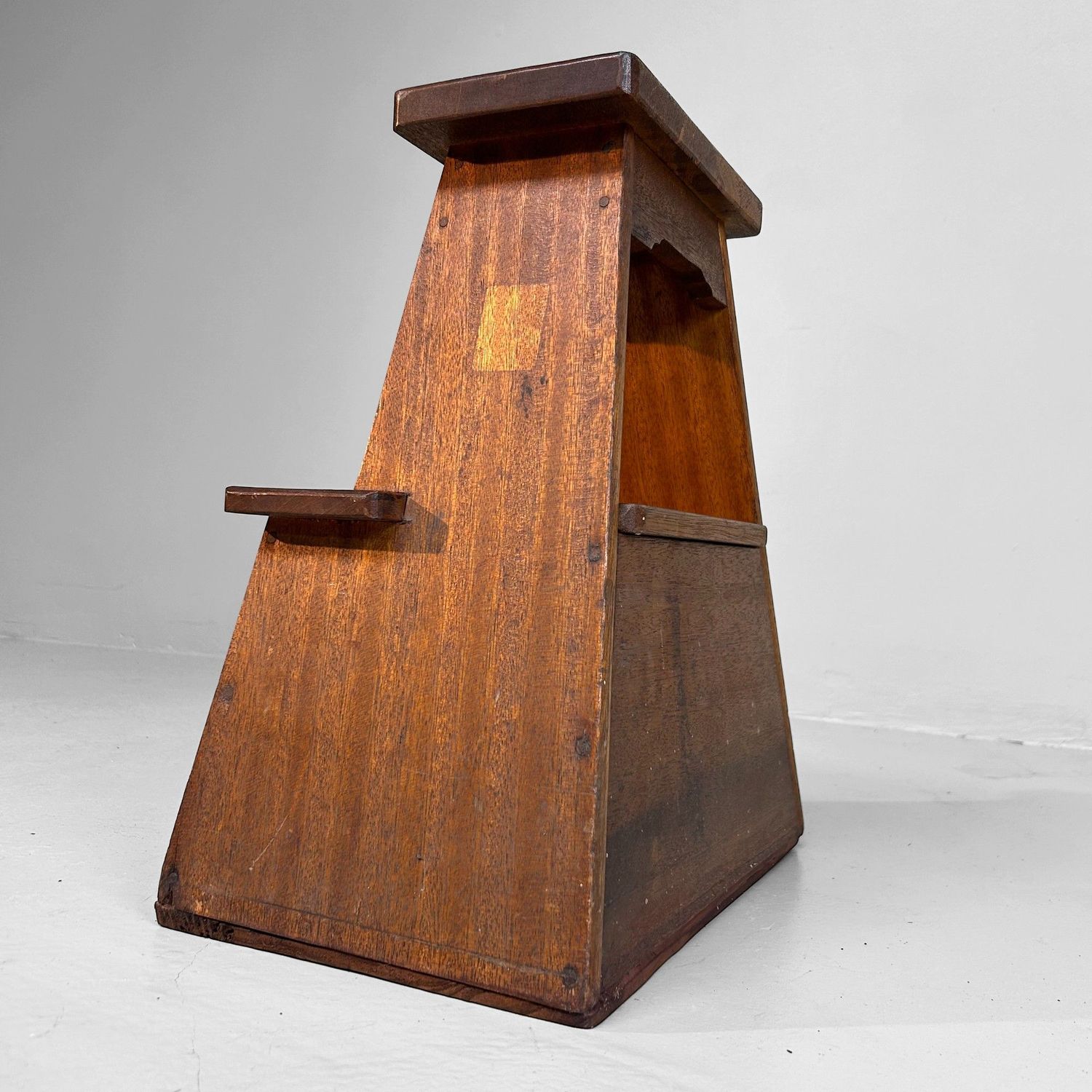 Vintage Japanese Fumidai, Shōwa Era Decorative Wooden Step Stool