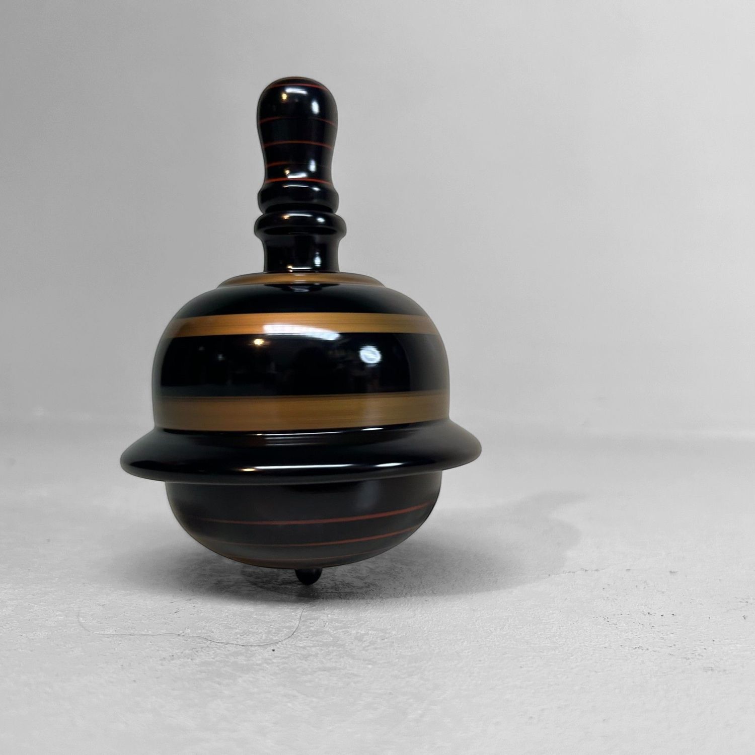 ​Japanse Houten Narikoma Tol – "Singing Spinning Top", jaren '70.