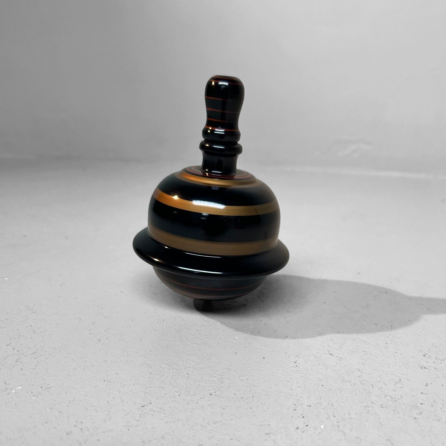 ​Japanse Houten Narikoma Tol – "Singing Spinning Top", jaren '70.