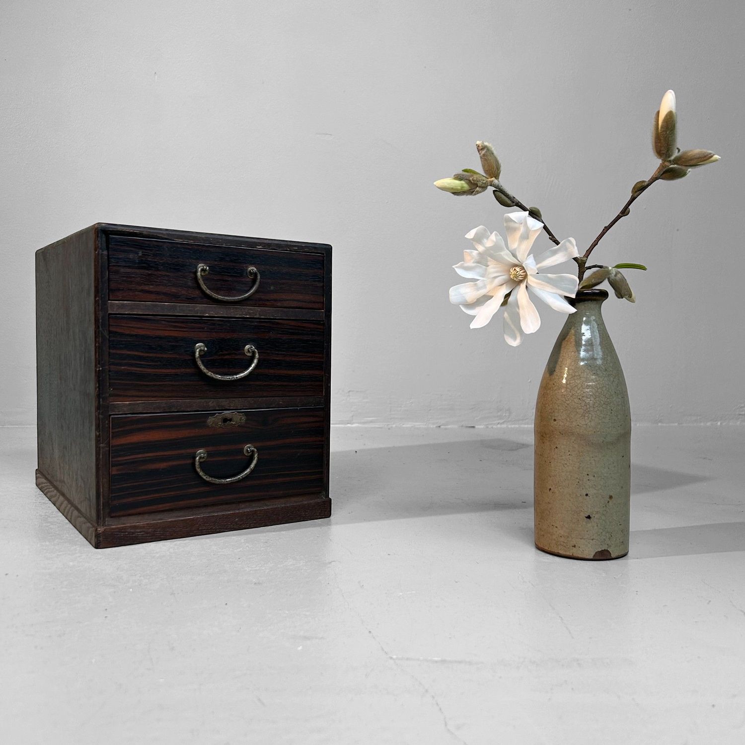 Antiek Houten Ladekastje, Taishō-periode, Japan.