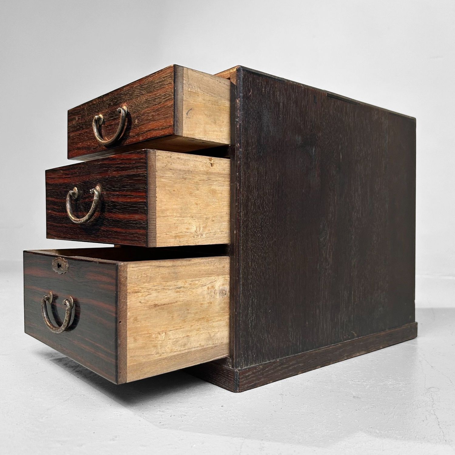 Antiek Houten Ladekastje, Taishō-periode, Japan.