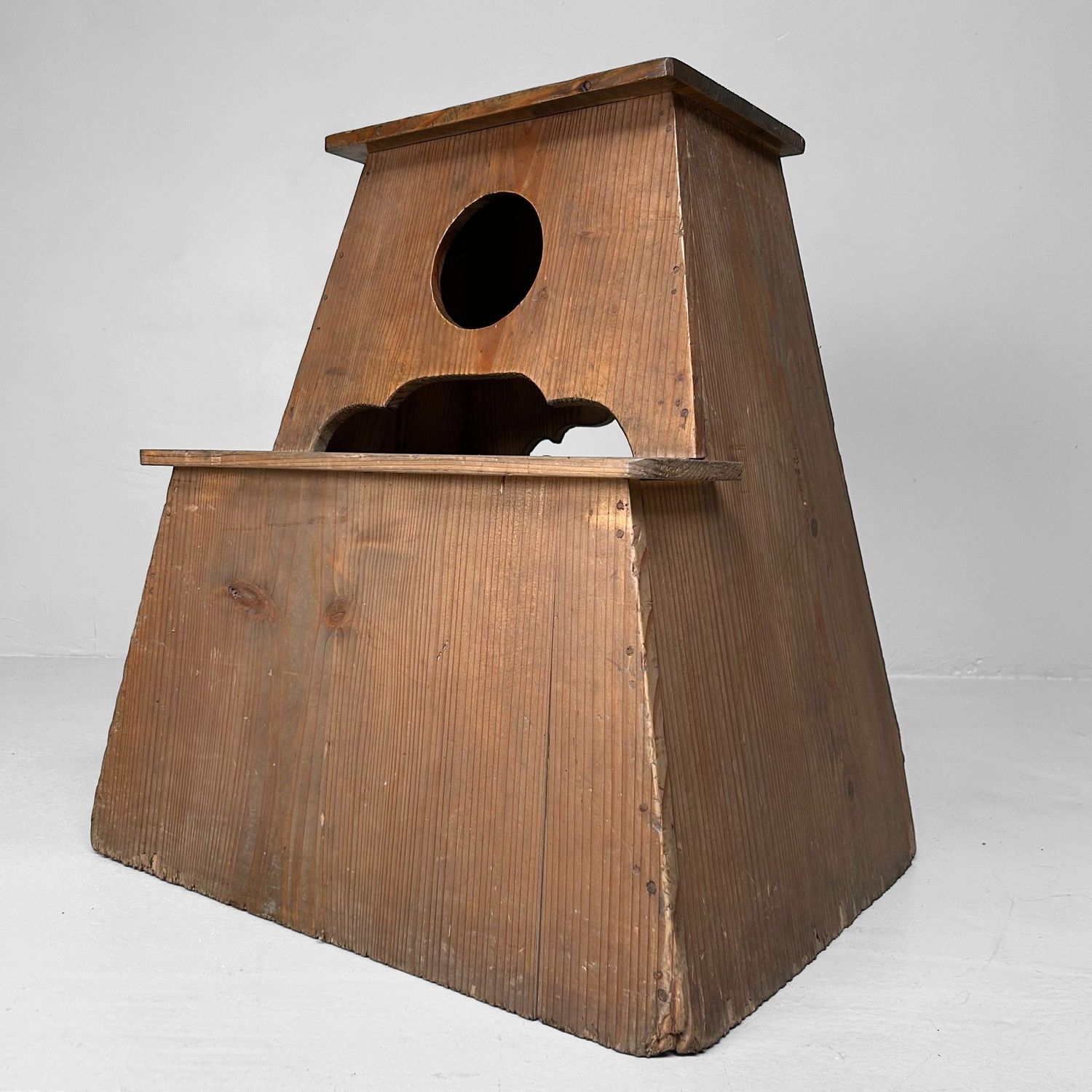 1920s Japanese Fumidai – Minimalist Wooden Step Stool