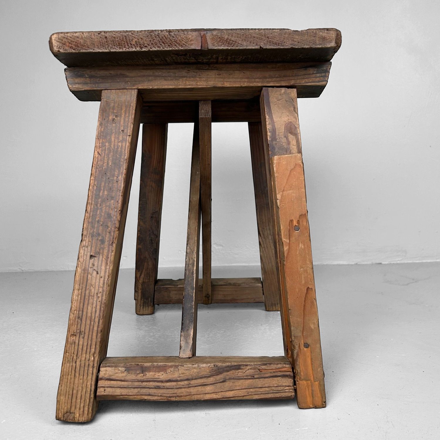 Minimalist Wooden Stool, 1920s, Japanese Mingei Style.