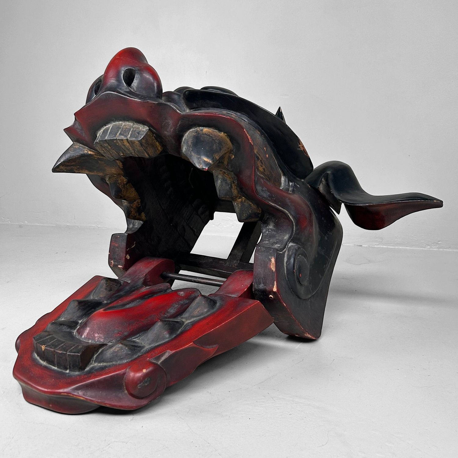 Antiek Houten Japans Shishi-masker, Meiji-periode, ca. 1890.