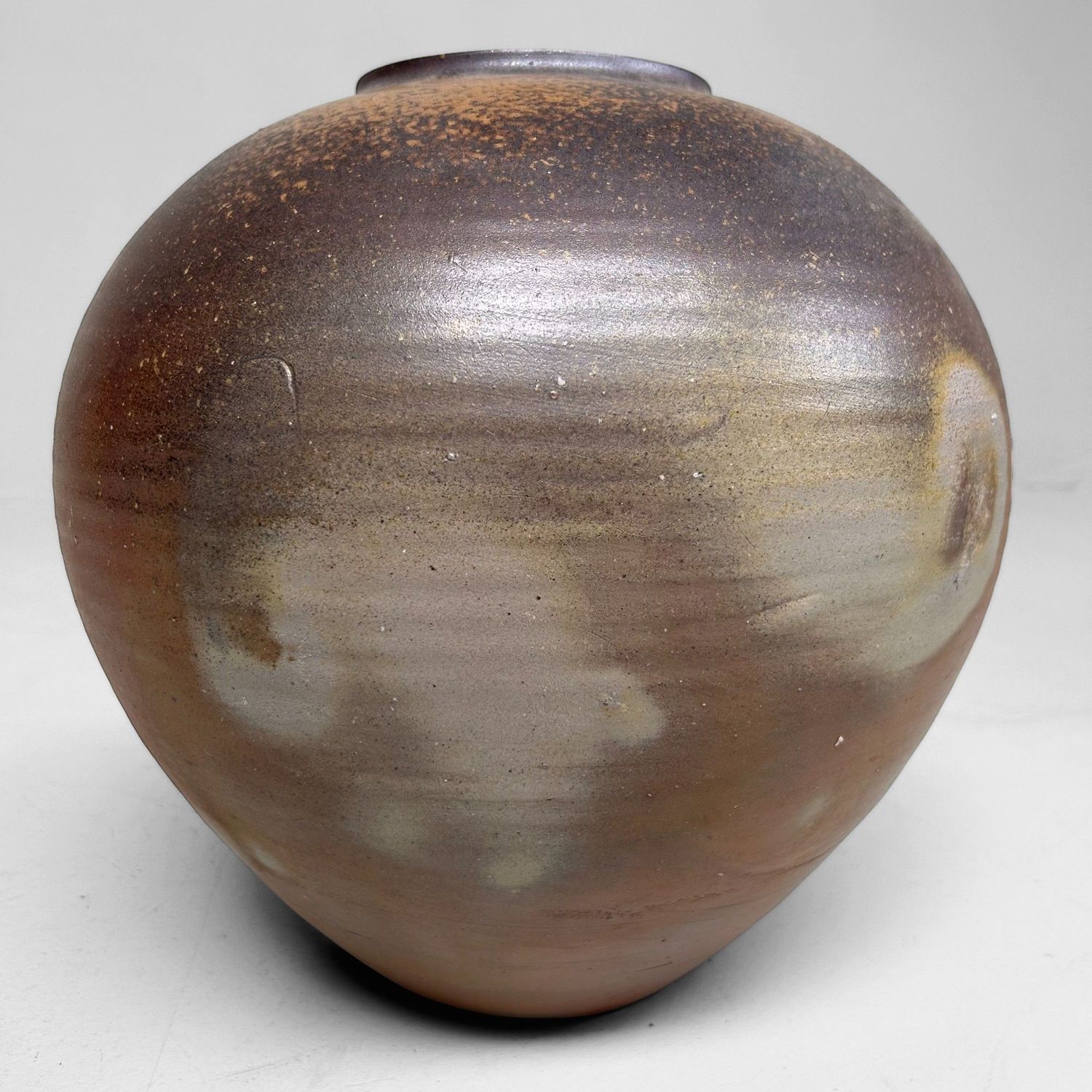Bizen Ikebana Vaas door Izumi Motoyama, jaren '70. Bizen Ikebana Vaas door Izumi Motoyama, jaren '70.