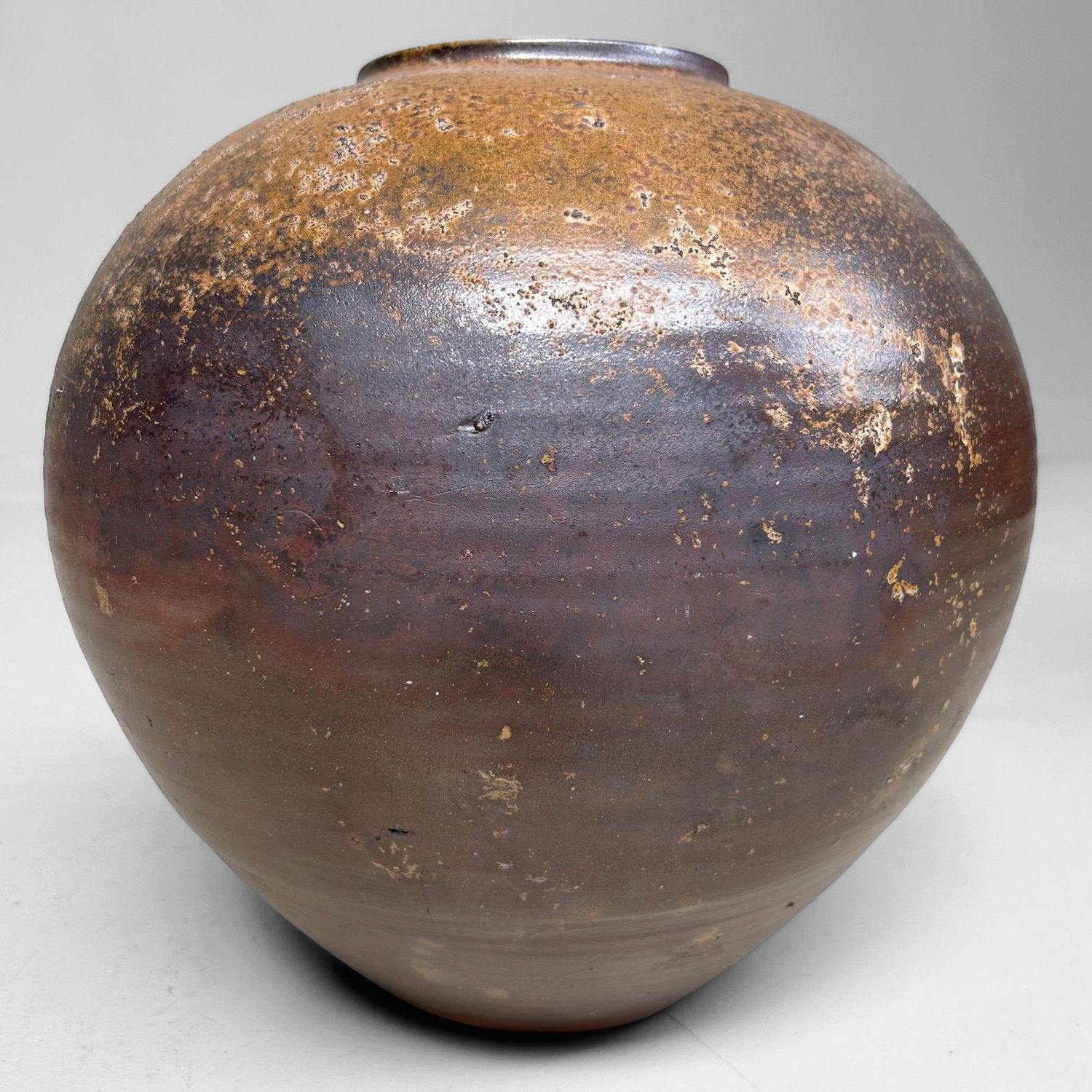 Bizen Ikebana Vaas door Izumi Motoyama, jaren '70. Bizen Ikebana Vaas door Izumi Motoyama, jaren '70.